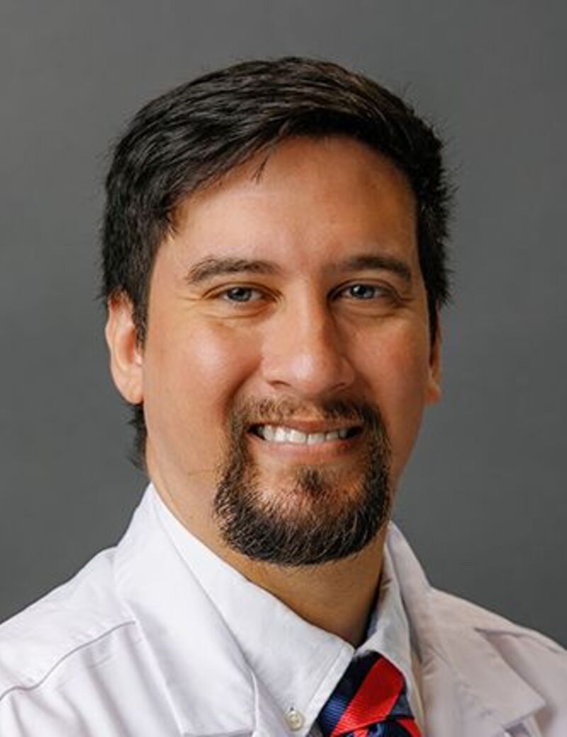 Dr. Ricardo Albino